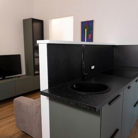 "36Metriquadri" A Bari Apartment Bagian luar foto